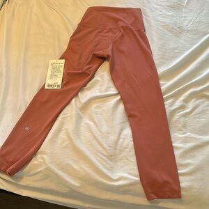 Lululemon Wunder Train HR Crop 23" Size 4